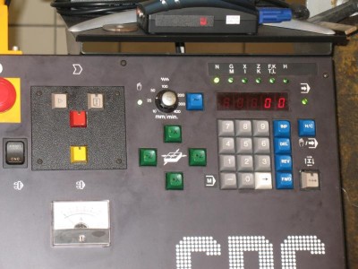 Now with a keyboard instead of the cassette deck and a start key. The keys are from an old PABX operator keyboard<br />with integrated LED's.