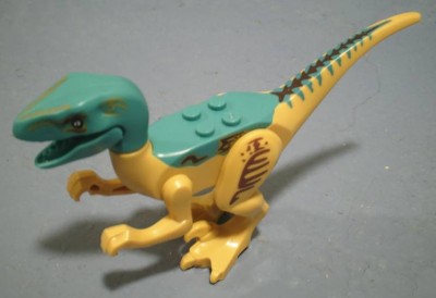 LittleDumbDinosaur is Lego stud compatible.