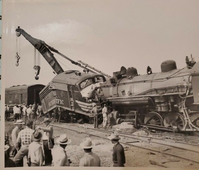 train_wreck01.jpg