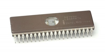 800px-KL_Intel_D8749.jpg