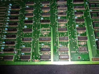 in the bottom right corner is the part SH1 and the connections that are mentioned in the post.